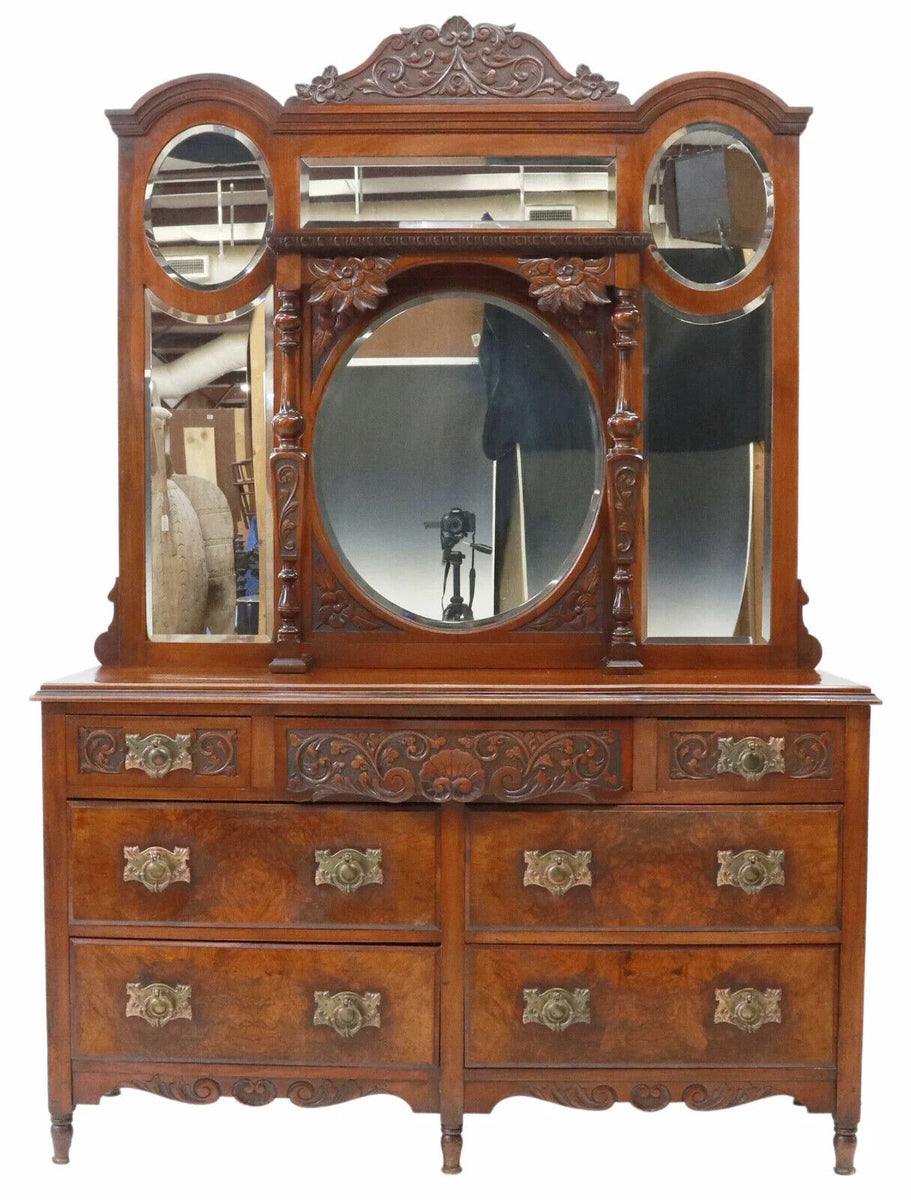 Dresser, English, Edwardian, Beveled Mirrors, Mahogany, Crest, Early 1900s! Dresser, English, Edwardian, Beveled Mirrors, Mahogany, Crest, Early 1900s!